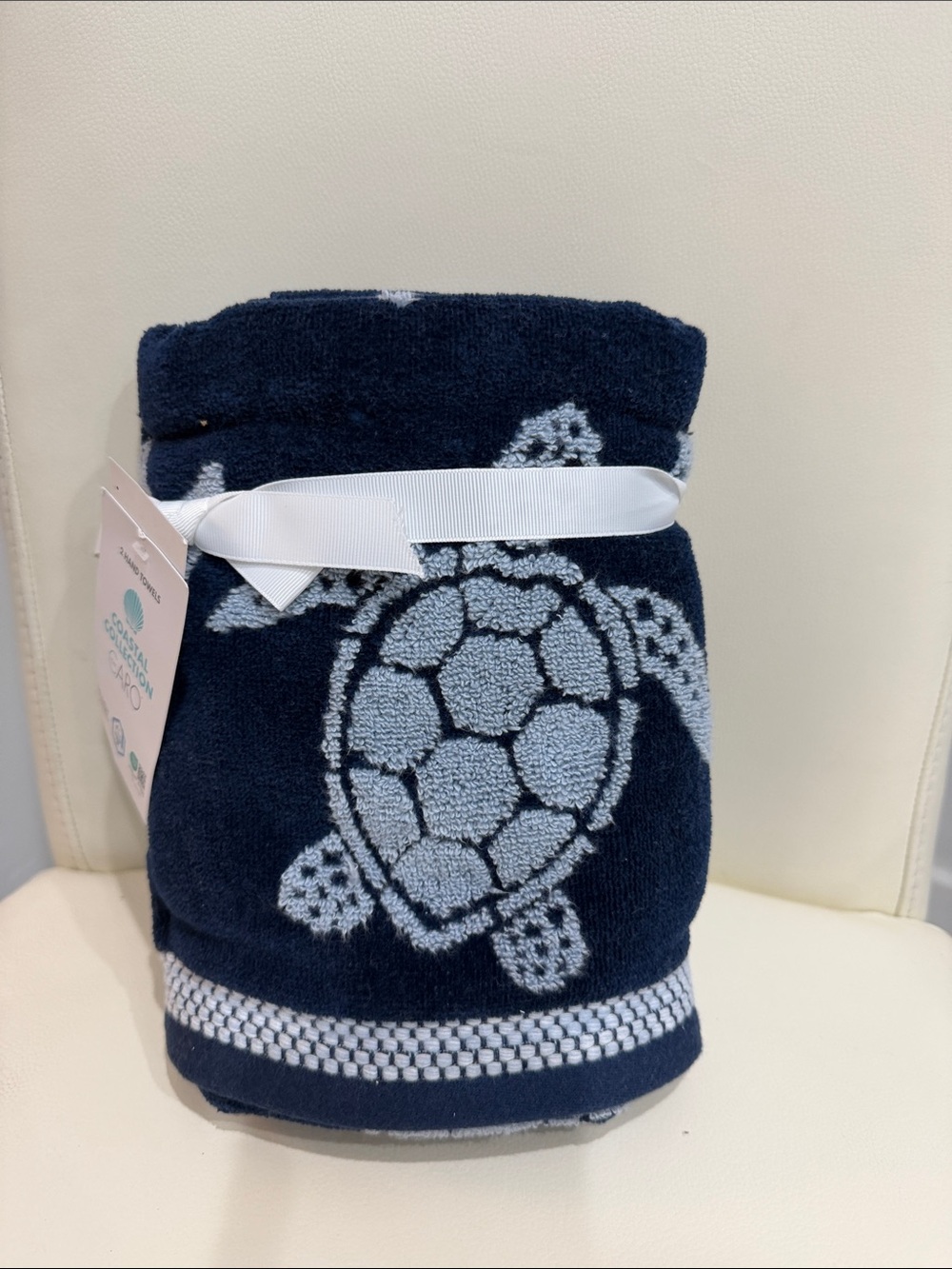 Coastal Collection Navy " Sea Turtle " Set of 2 Hand Towels